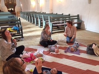 Velkommen til babysalmesang i Ormslev Kirke